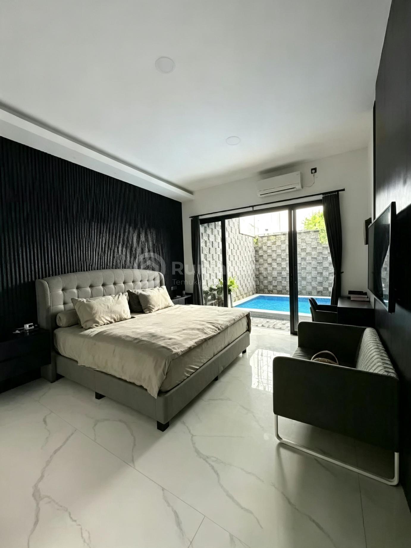 Dijual Rumah European Style 3 Lantai BSD