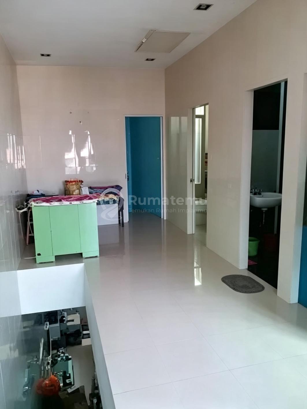 Rumah Murah 3 Lantai di Taman Palem Lestari Kalideres Cengkareng Jakarta Barat