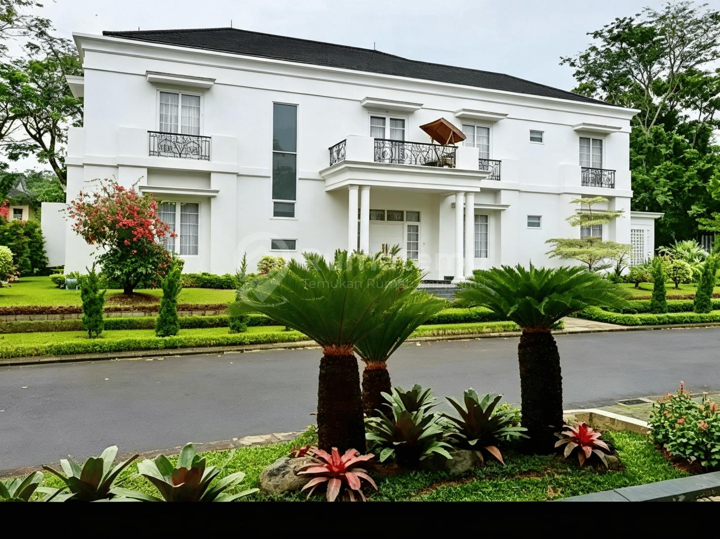 Rumah 2 Lantai 5 Kamar Tidur bisa KPR Semua Bank The Green Bsd