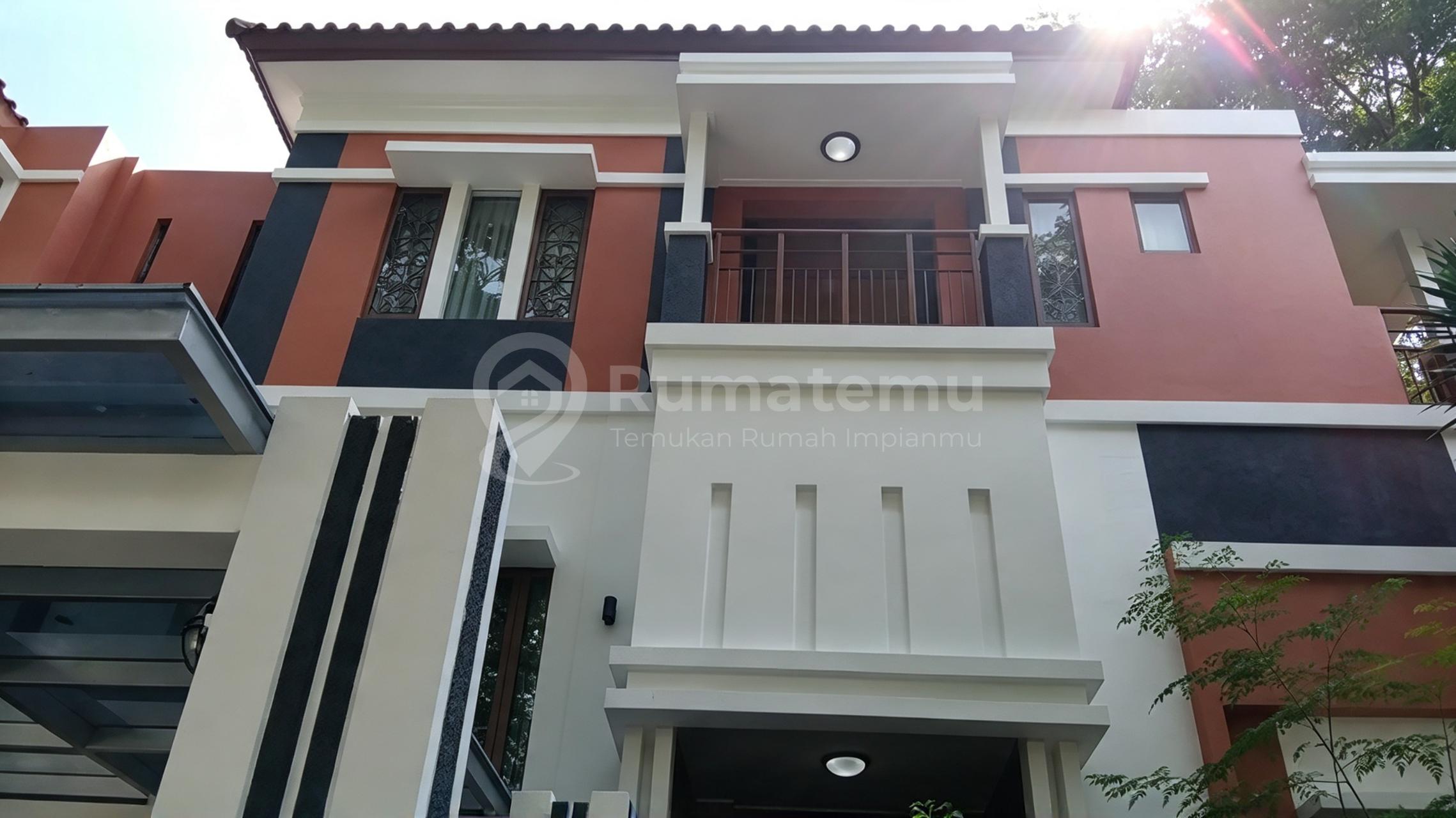 Disewa Rumah Mewah Fully Furnished di Parkview Kelapa Gading, Siap Huni!