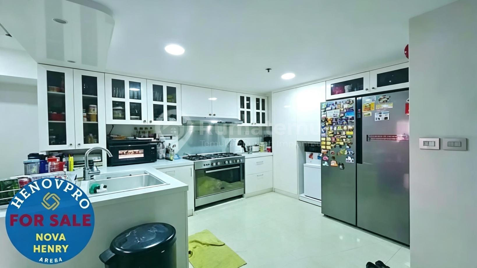 Taman Anggrek Unit 2+1BR Full Furnish Best City View