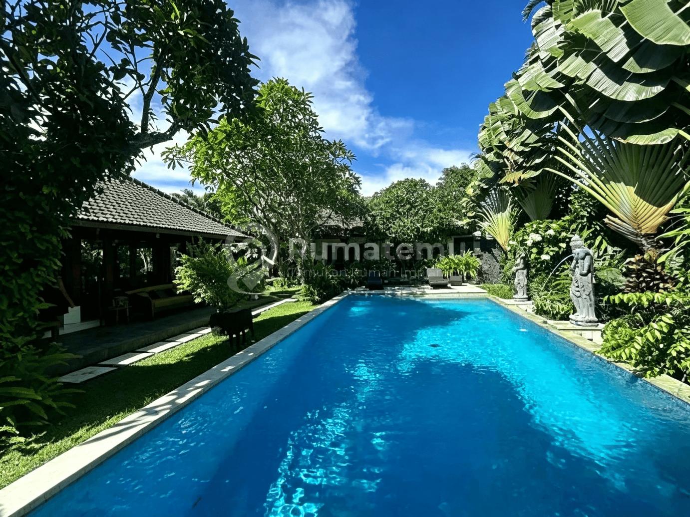 Ready For Sale Beautyfull 5 B R Villa In Umalas Bali