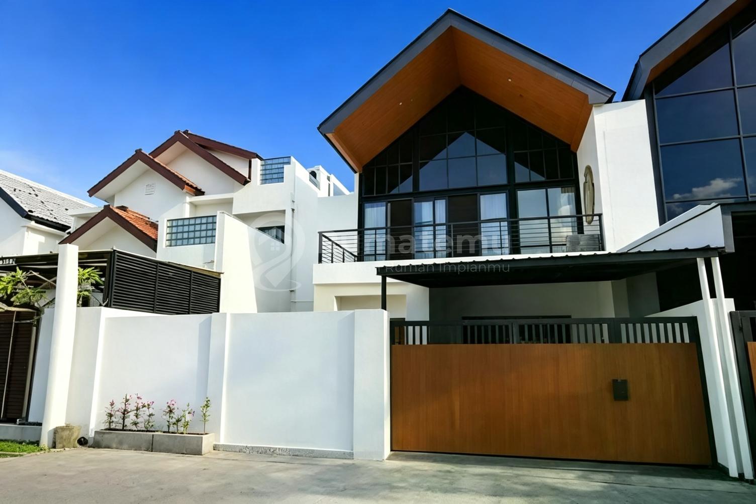 Rv-3340 Well-Located Seminyak Villa For Sale - 3Br Freehold