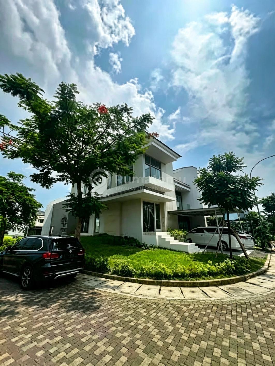 Dijual Cepat Rumah di Hoek View Bagus @Golf Island, Pik