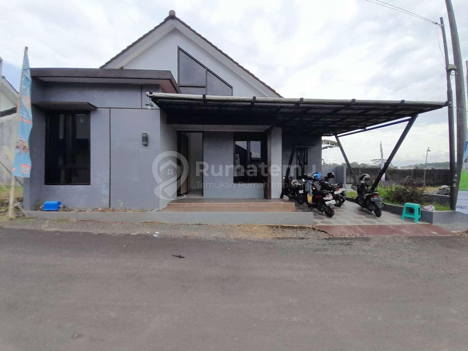 Rumah baru siap huni dekat bioskop NSC Bralink Purbalingga 