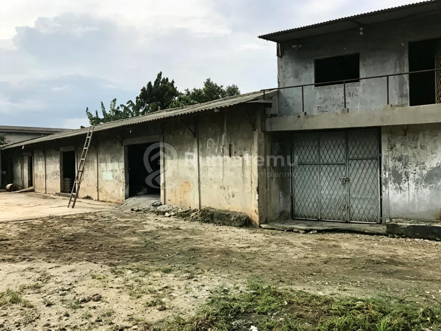 Gudang Hitung Tanah Strategis Siap Nego Murah lokasi strategis