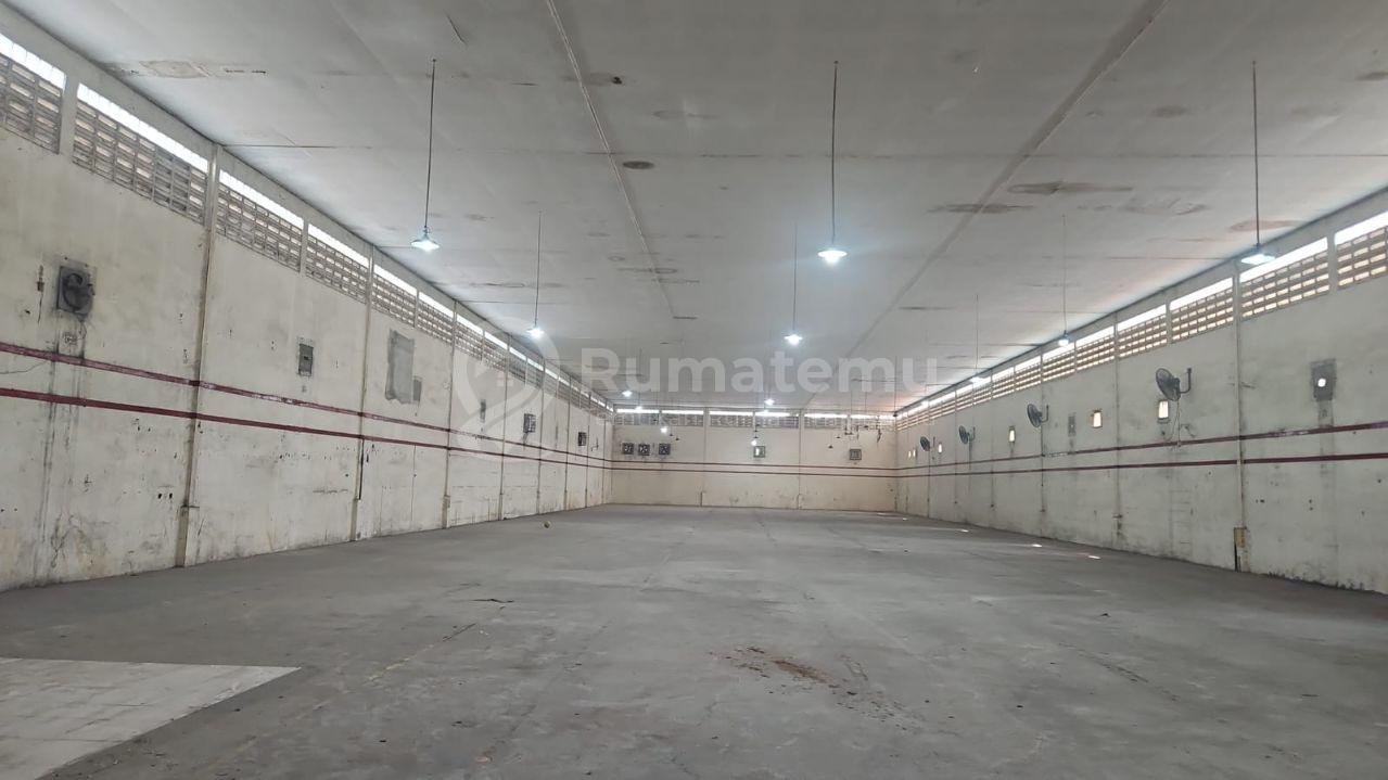 Gudang&Tempat Usaha Lokasi Sangat Srategis di Cileduk