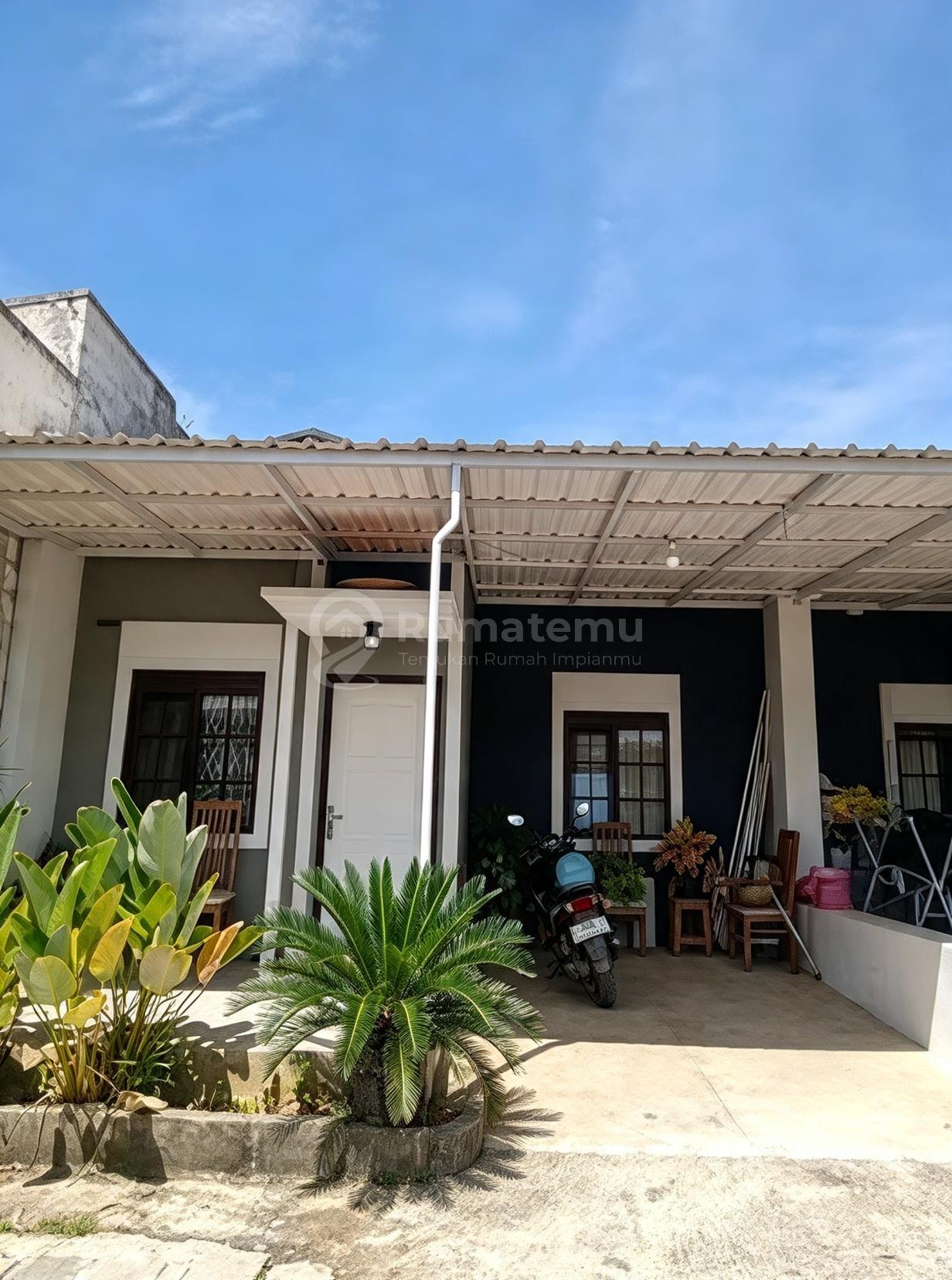 Disewakan Rumah 2 KT di Cluster Home Town di Cijaura (Margasenang)