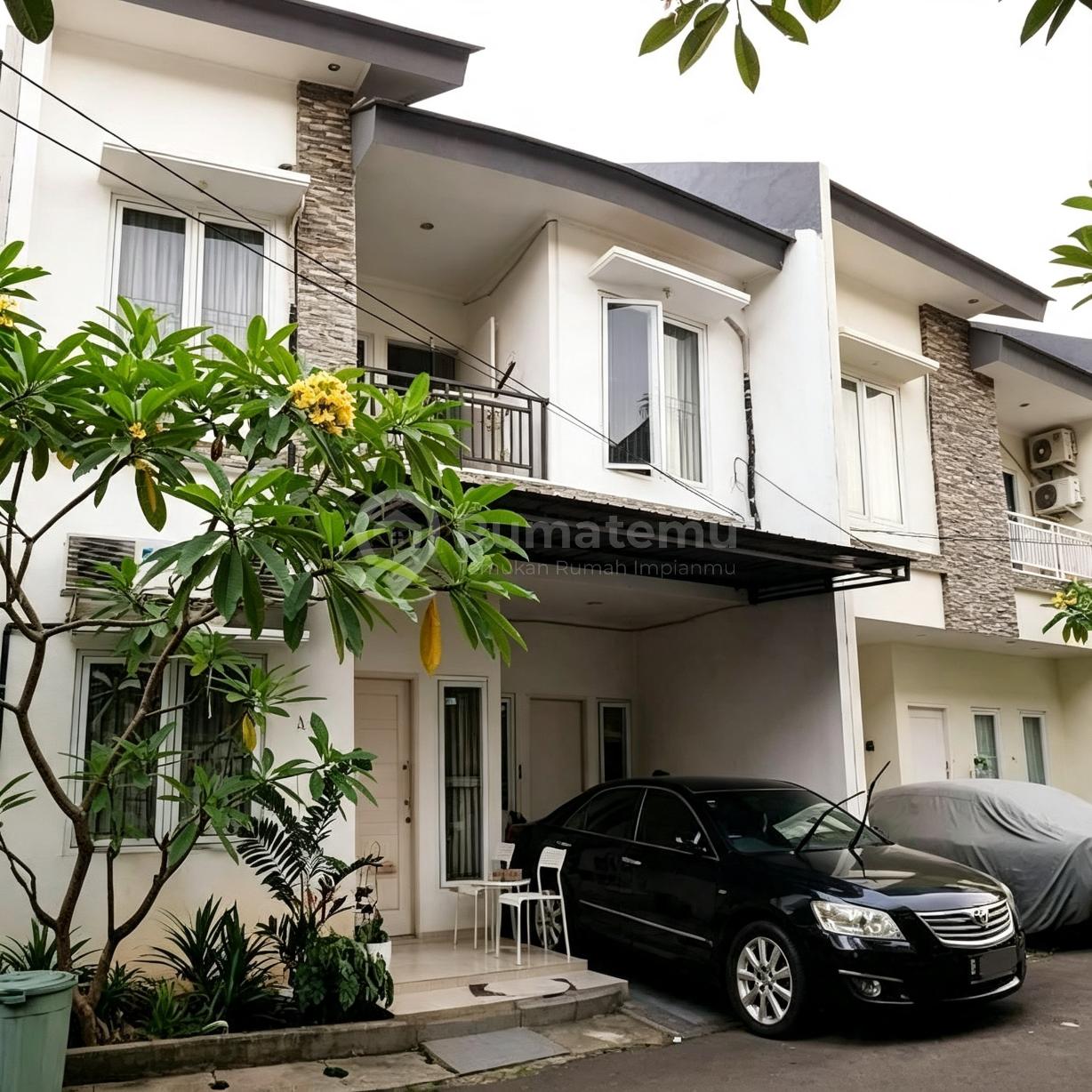 Dijual rumah cluster 2 lantai include water heater di Cireundeu, Ciputat Timur, Tangsel