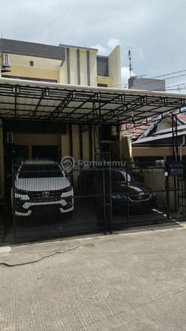 Rumah Cantik 2 Lantai di Gading Puspa Kelapa Gading Jakarta Utara