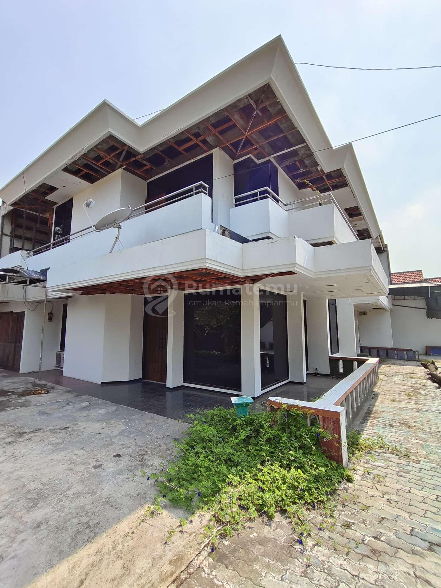 Dijual Rumah di Taman Pondok Indah Wiyung Surabaya