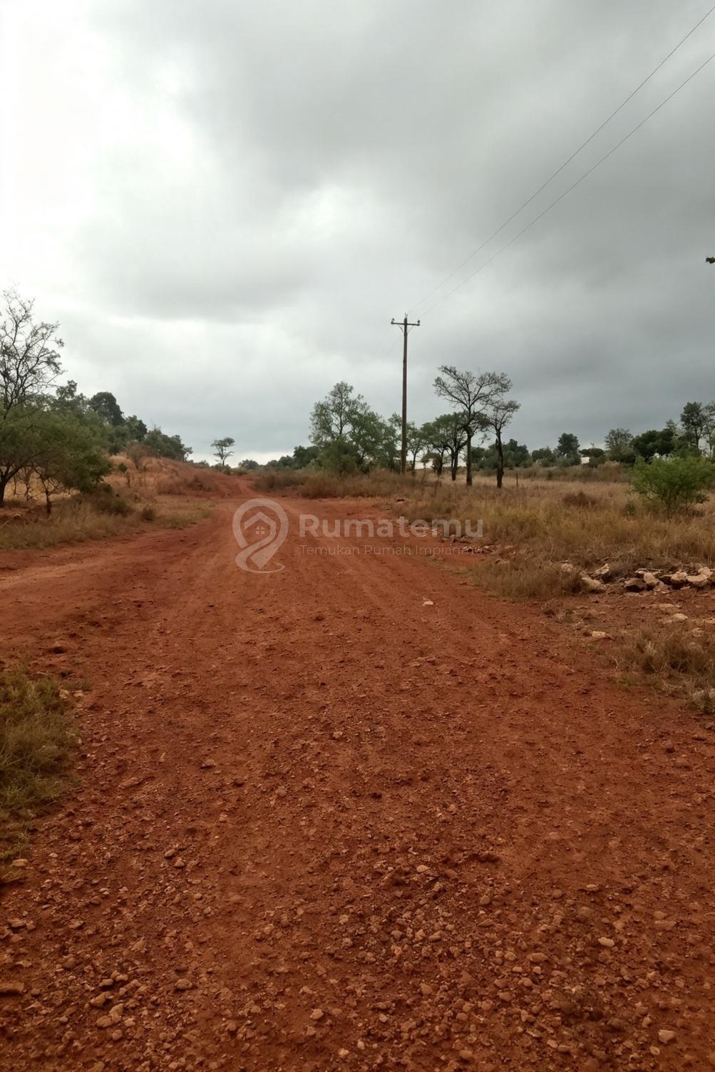 Dijual Tanah Komersial Lokasi Strategis di Kabil