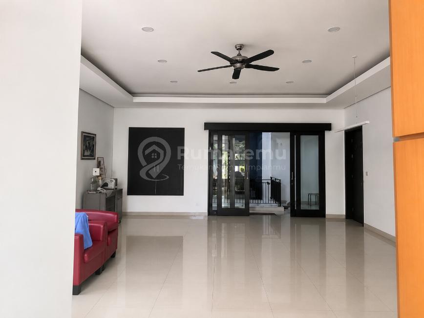 Rumah Murah 3 Lantai di Grisenda Pantai Indah Kapuk Kapuk Jakarta Utara