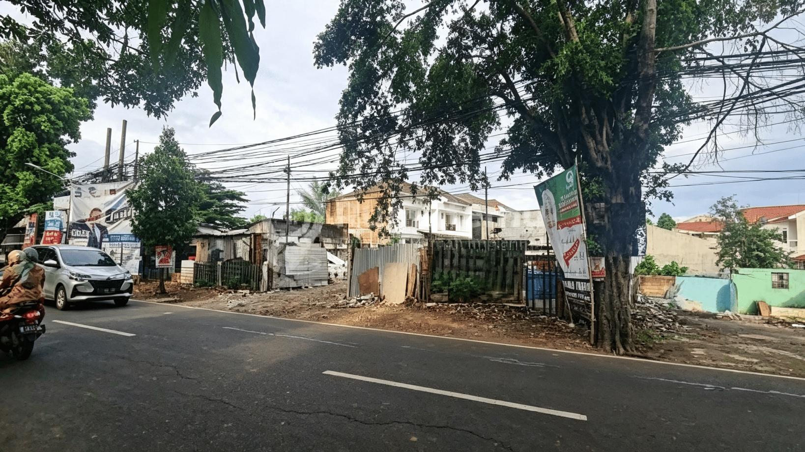 Disewakan tanah komersil Zona komersil (gedung, kantor, ruko, resto, dll) di M.Kahfi, Ciganjur, Jagakarsa