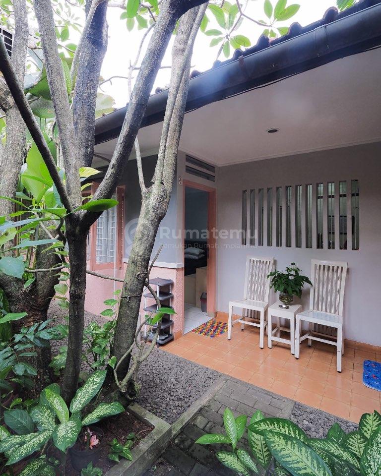     Dijual Rumah Premium Lebak Bulus – Rooftop, Parkir 4 Mobil, SHM, LT 580 m²