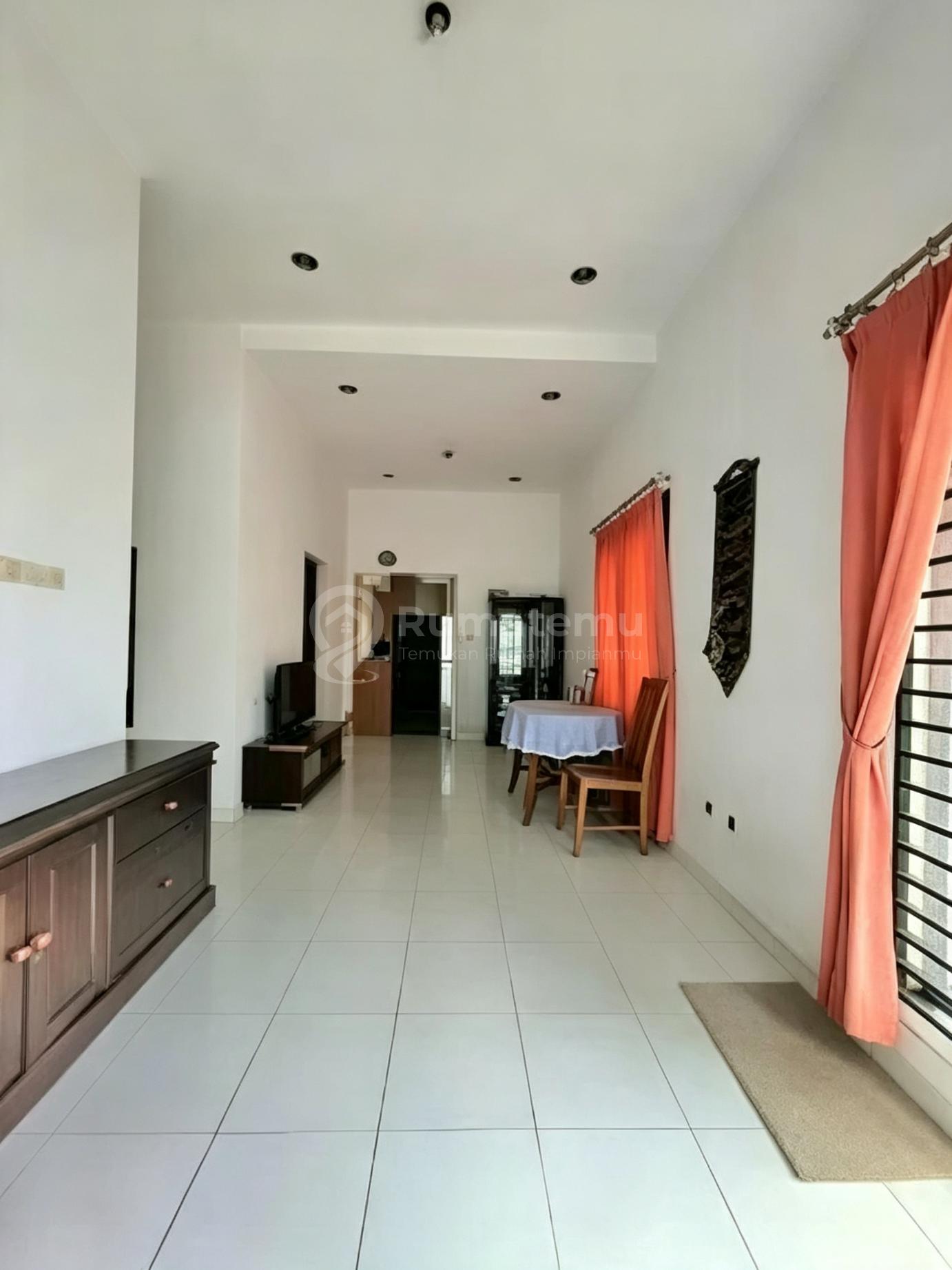 Rumah Murah Terawat di Bukit Serpong Mas Serpong Seberang Alam Sutera Tangerang Selatan Tangerang Banten