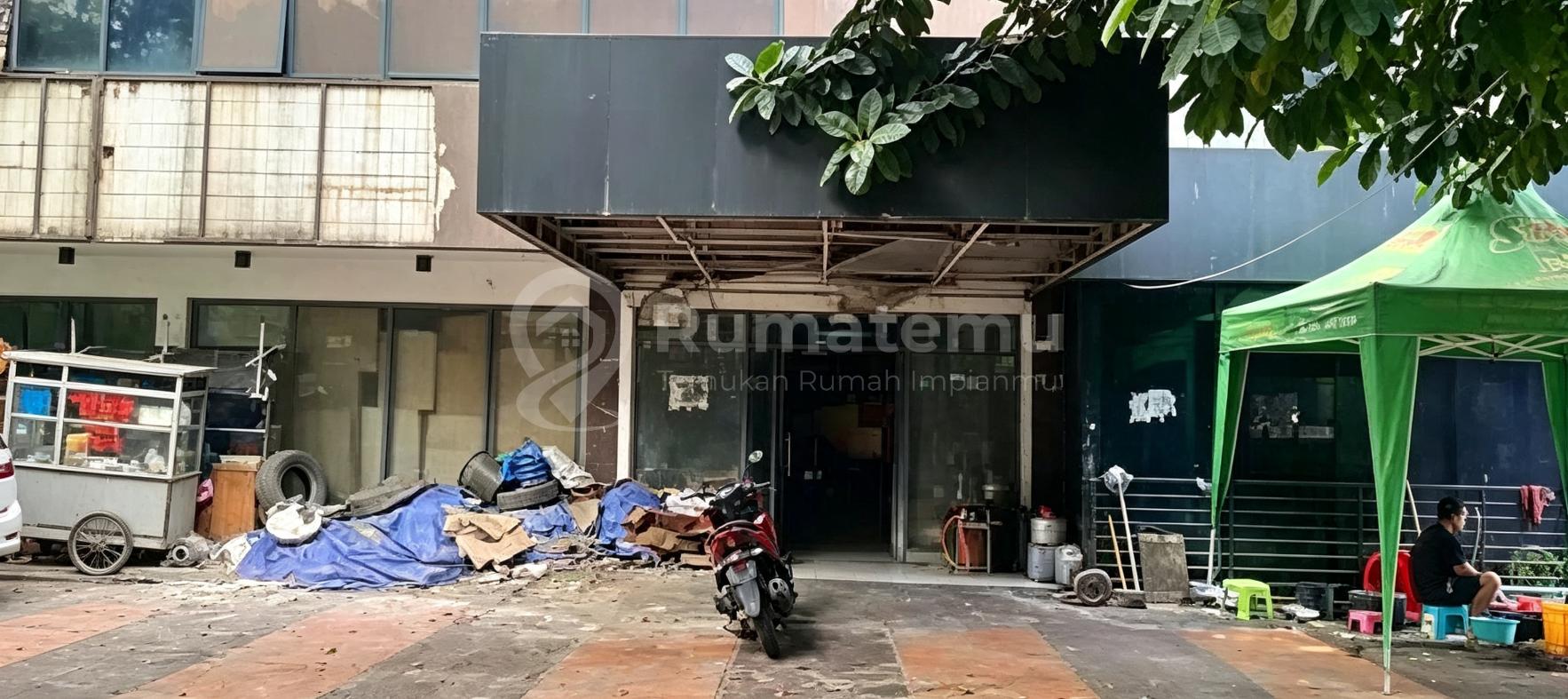 Dijual Cepat Ex Cafe Upnormal di Kemang Jakarta Selatan