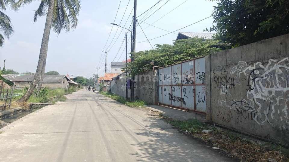 Gudang teluk naga 