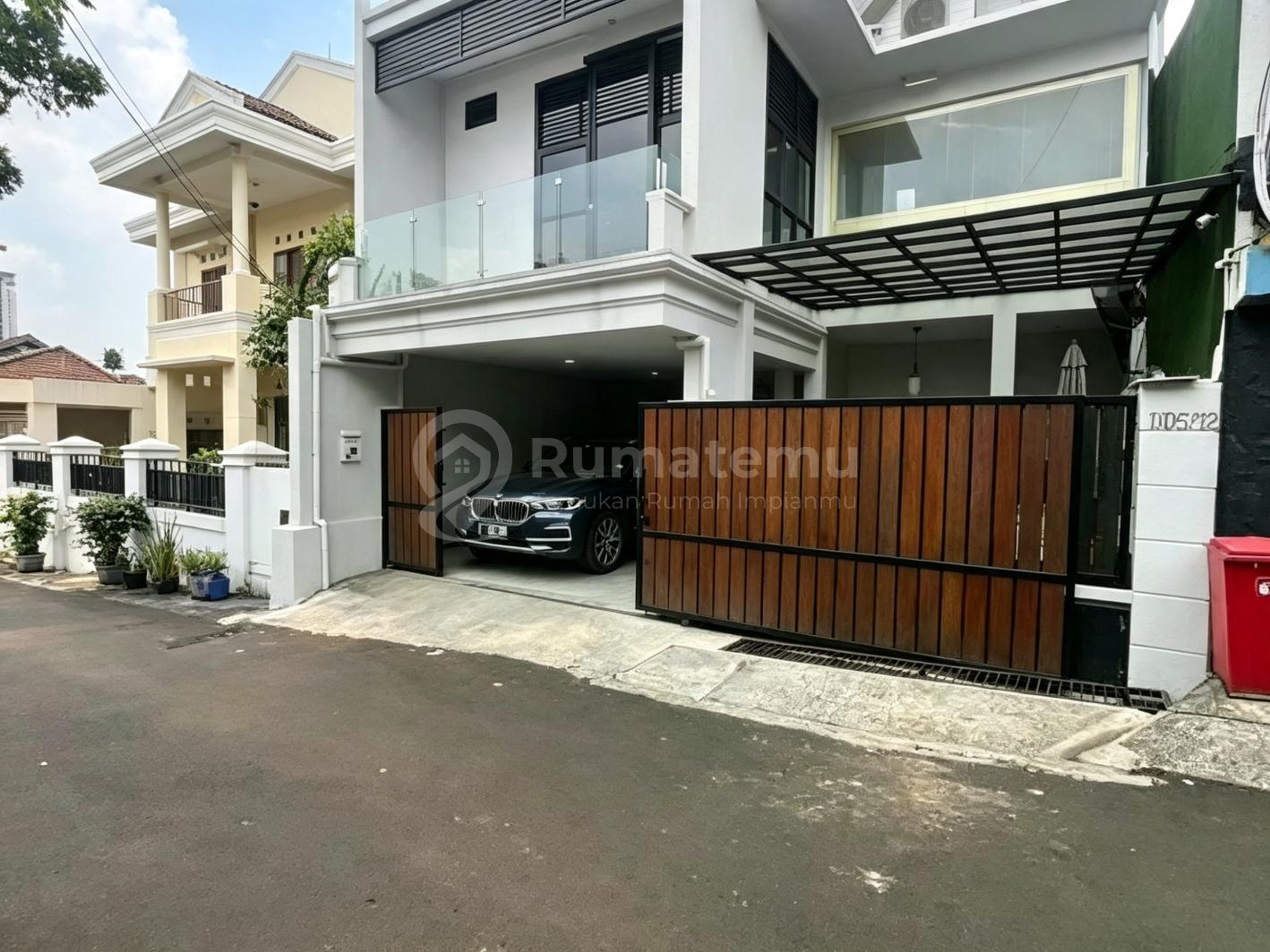 Rumah 2 Lantai di Bintaro Jaya Sektor 3A Harga 3,2 Miliar