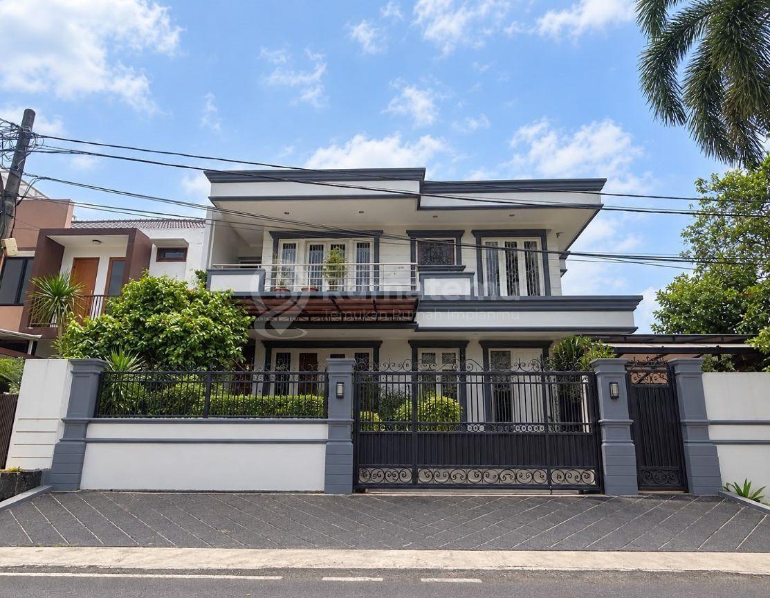 Rumah Hoek Mewah Siap Huni Pondok Indah Jakarta Selatan