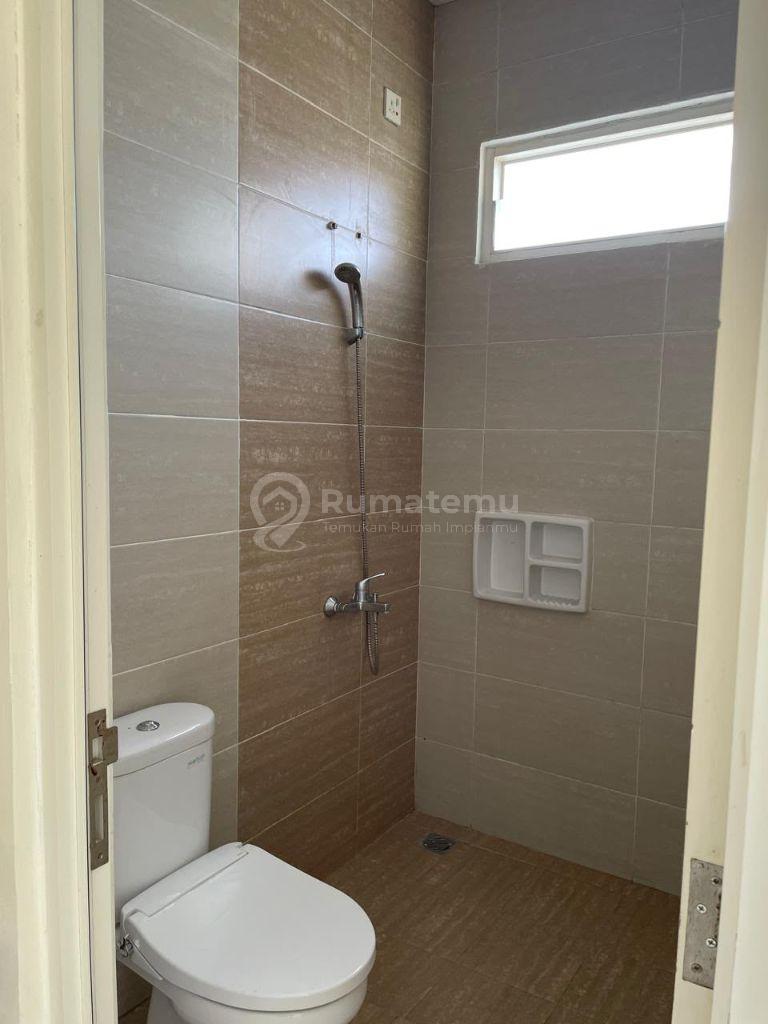 Rumah 2 Lantai Semi Furnished Gorden Lengkap Cluster Adara Bekasi