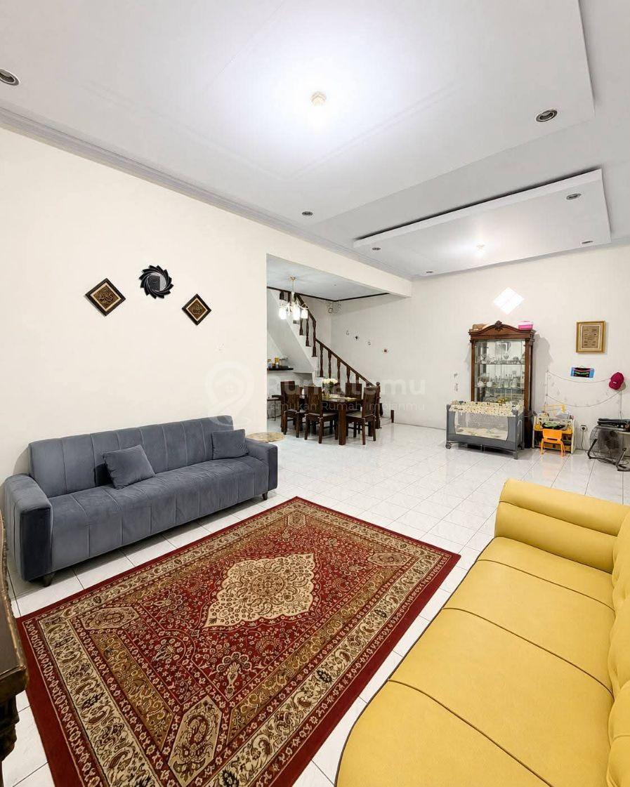 Rumah 2 Lantai Bagus Siap Huni Strategis di Pejaten Timur Pasar Minggu Jakarta Selatan Dekat ke RSUD Jati Padang