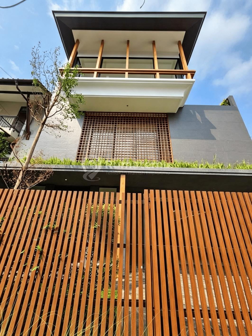 FOR SALE BRAND NEW PONDOK INDAH + SWIMMING POOL UNFURNISHED, KEBAYORAN LAMA, JAKARTA SELATAN
