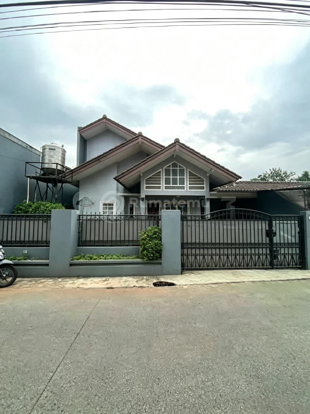 Rumah Bagus Siap Huni Lokasi Strategis di Jaticempaka Pondok Gede
