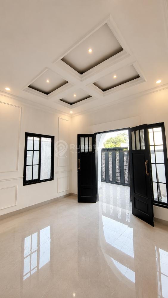 RUMAH JOGLO BANGUNAN BARU DESIGN MODERN AMERIKA KLASIK JAKARTA BARAT