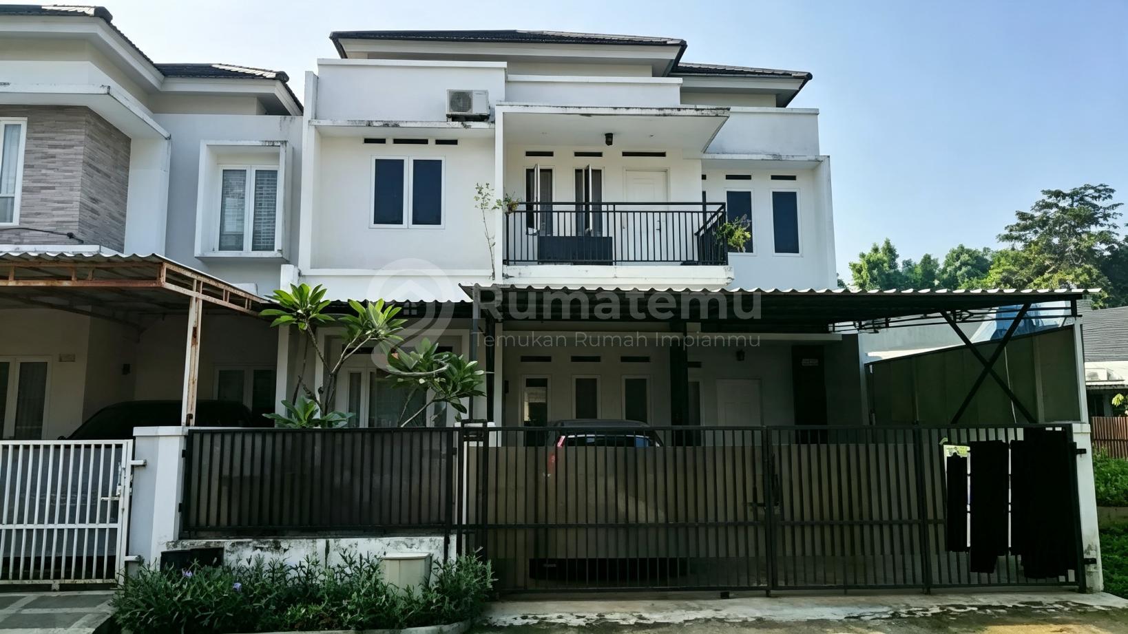Dijual Rumah 2 Lantai, Dekat Akses Tol, Di Villa Gunung Lestari