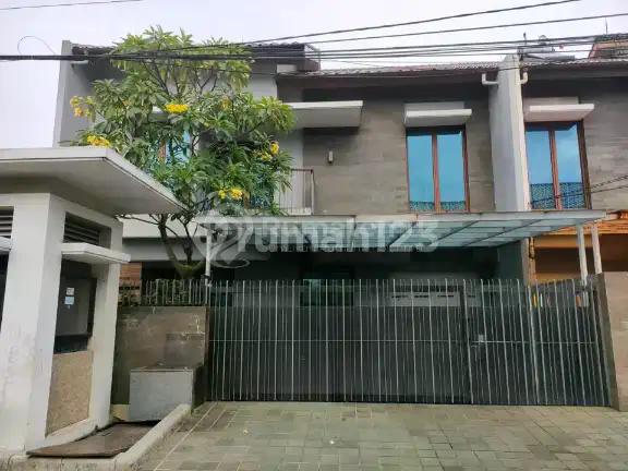 Jual Rumah Minimalis Modern di Kawasan Elite Cipinang
