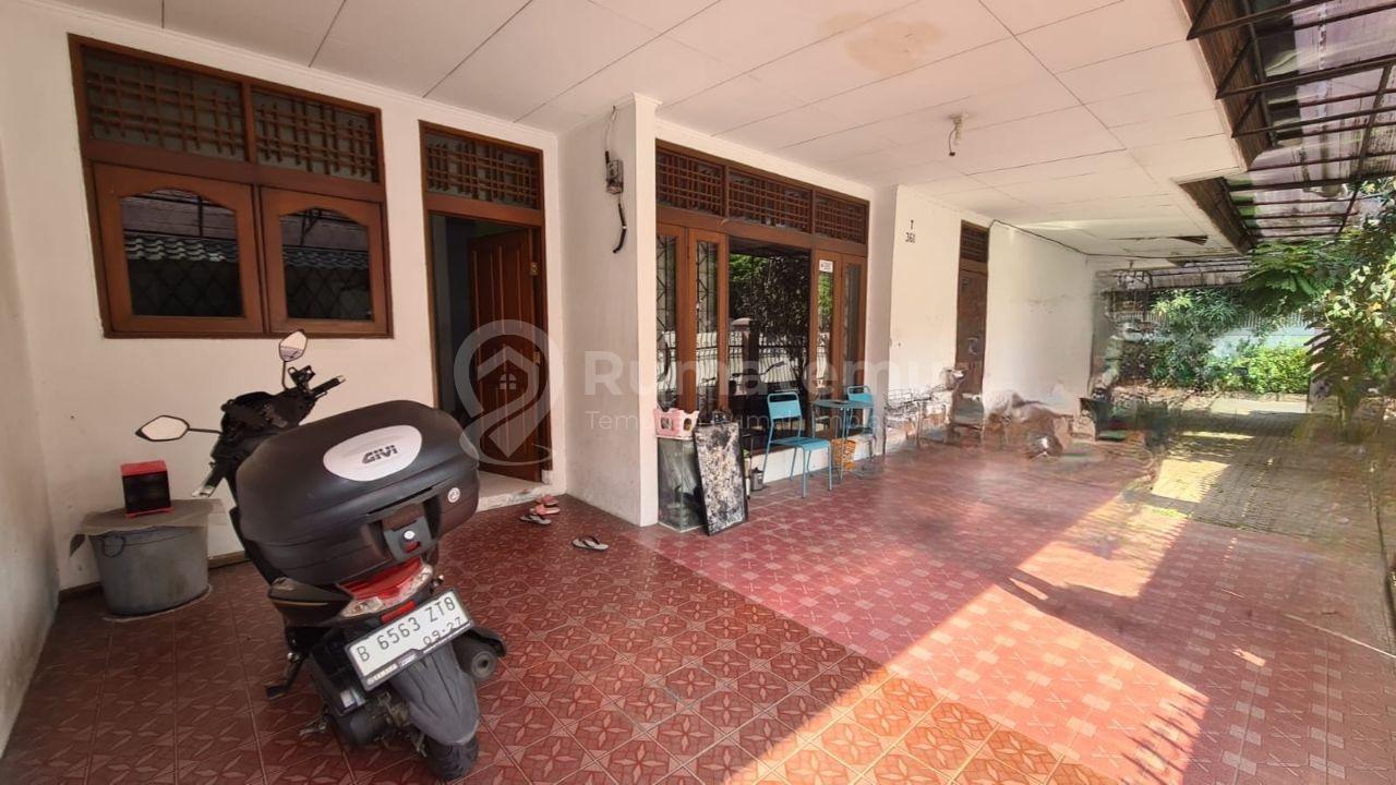 Rumah 2 Lt Murah Dlm Komplek Elit Duren Sawit, Jakarta Timur