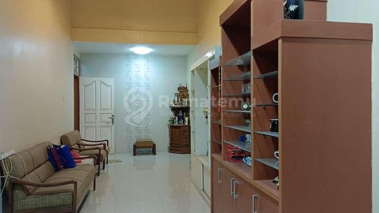 Dijual Rumah Strategis Siap Huni di Kav. DKI Meruya Utara Jakarta