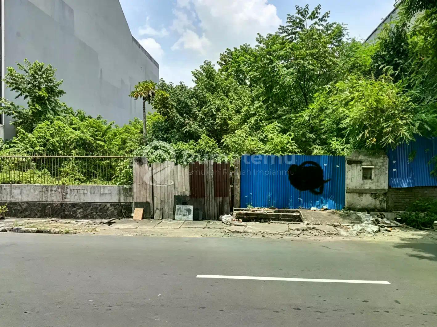 Kavling Komersial di Jantung Tomang, SHM, Harga Menarik