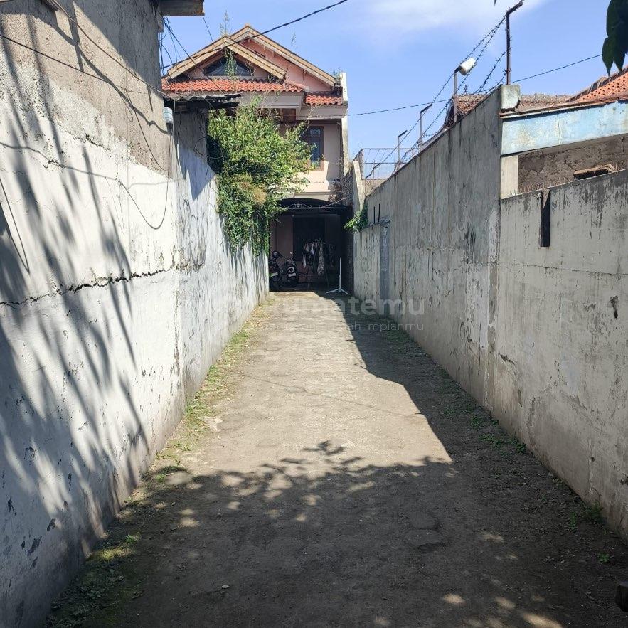 DIJUAL — RUMAH 3 LANTAI STRATEGIS PINGGIR JALAN RAYA PAGARSIH BARAT, BANDUNG