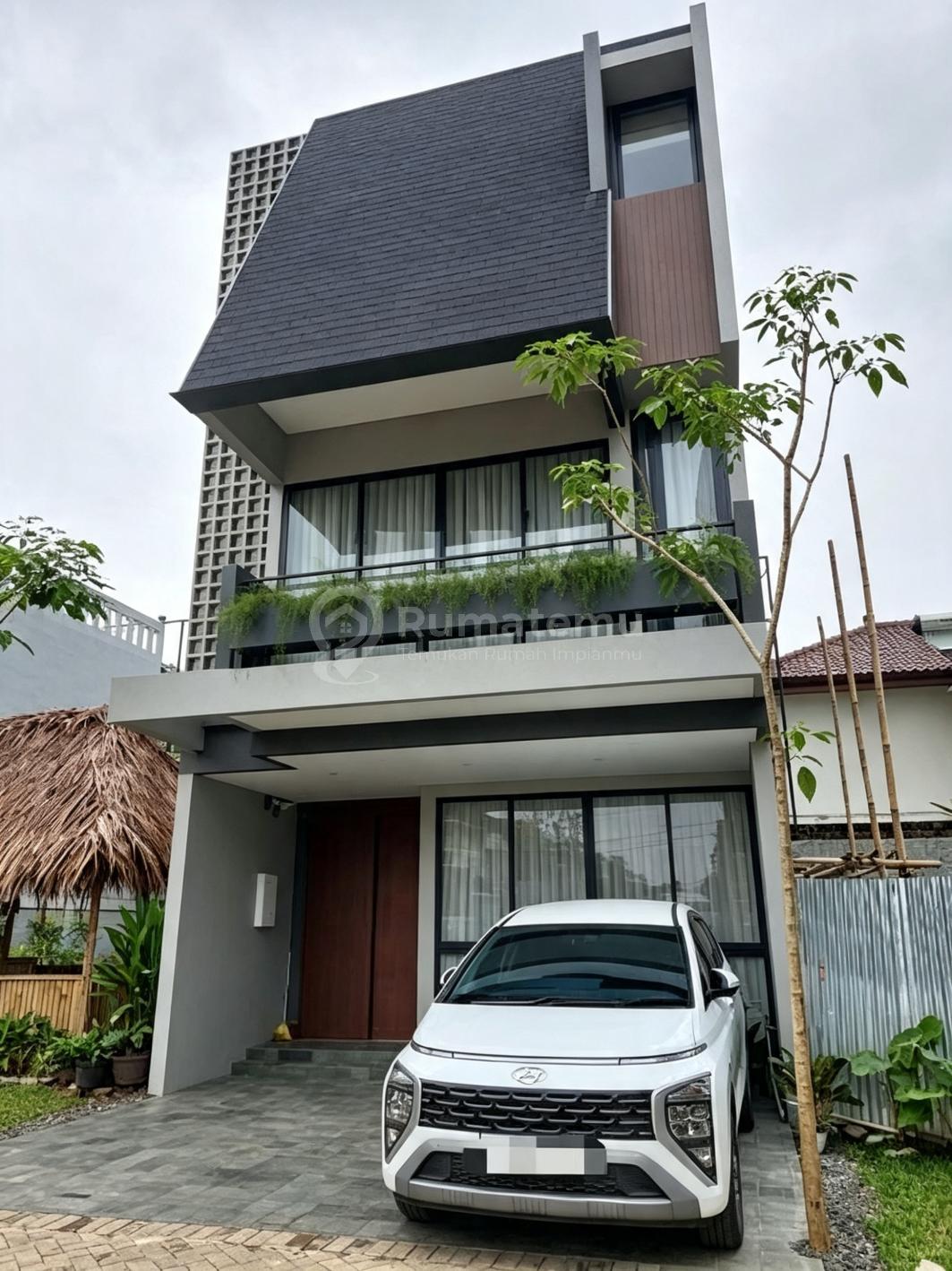Jual Town house di Jagakrsa terdapat akses jalan 2 mobil, Jakarta Selatan