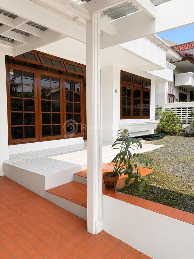Rumah asri minimalis disewa di Cinere, unfurnished. Bisa bayar bulanan
