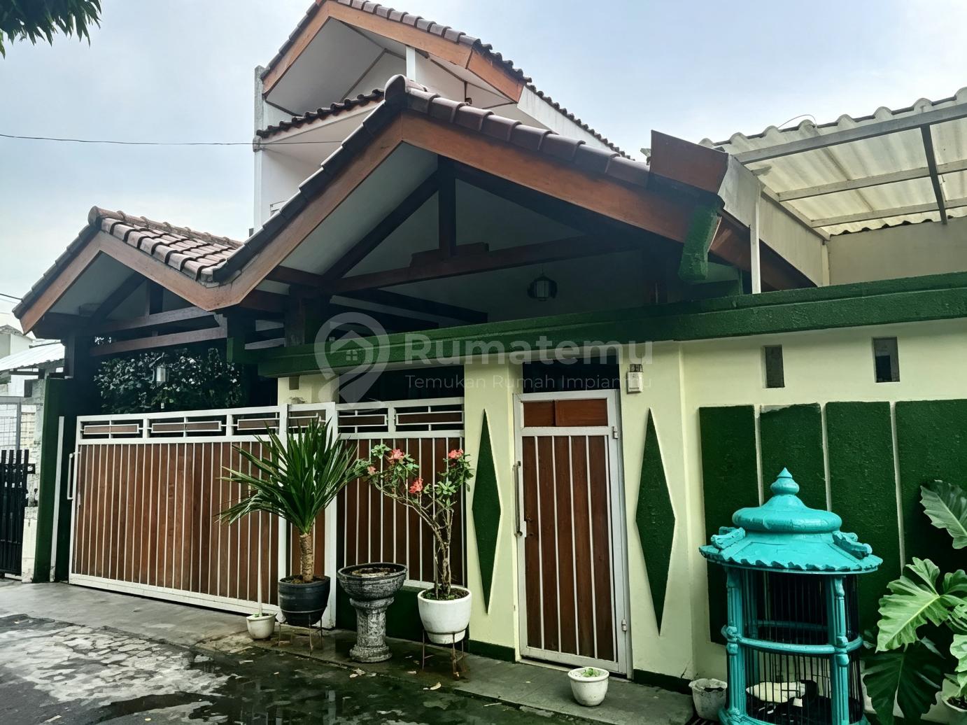 Dijual Rumah Terawat 2 Lantai di Cempaka Putih Jakarta Pusat