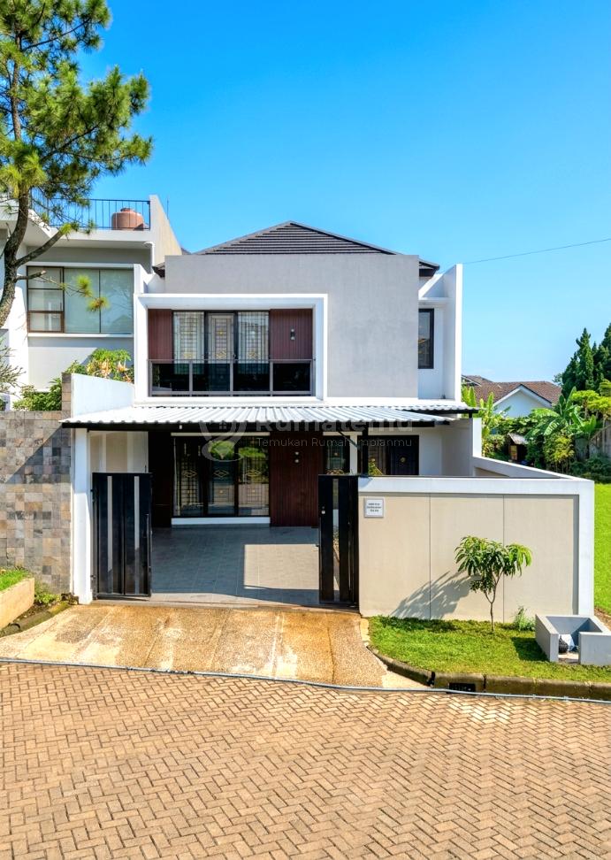 Rumah rasa Villa Setiabudi Regency