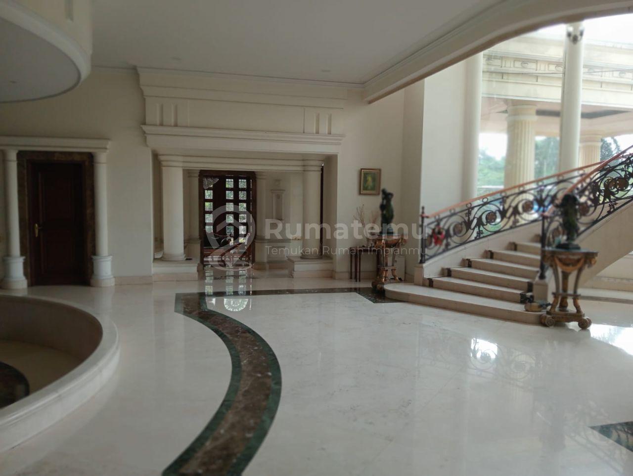 RUMAH DIJUAL LUXURY HOUSE DI DAERAH PONDOK INDAH