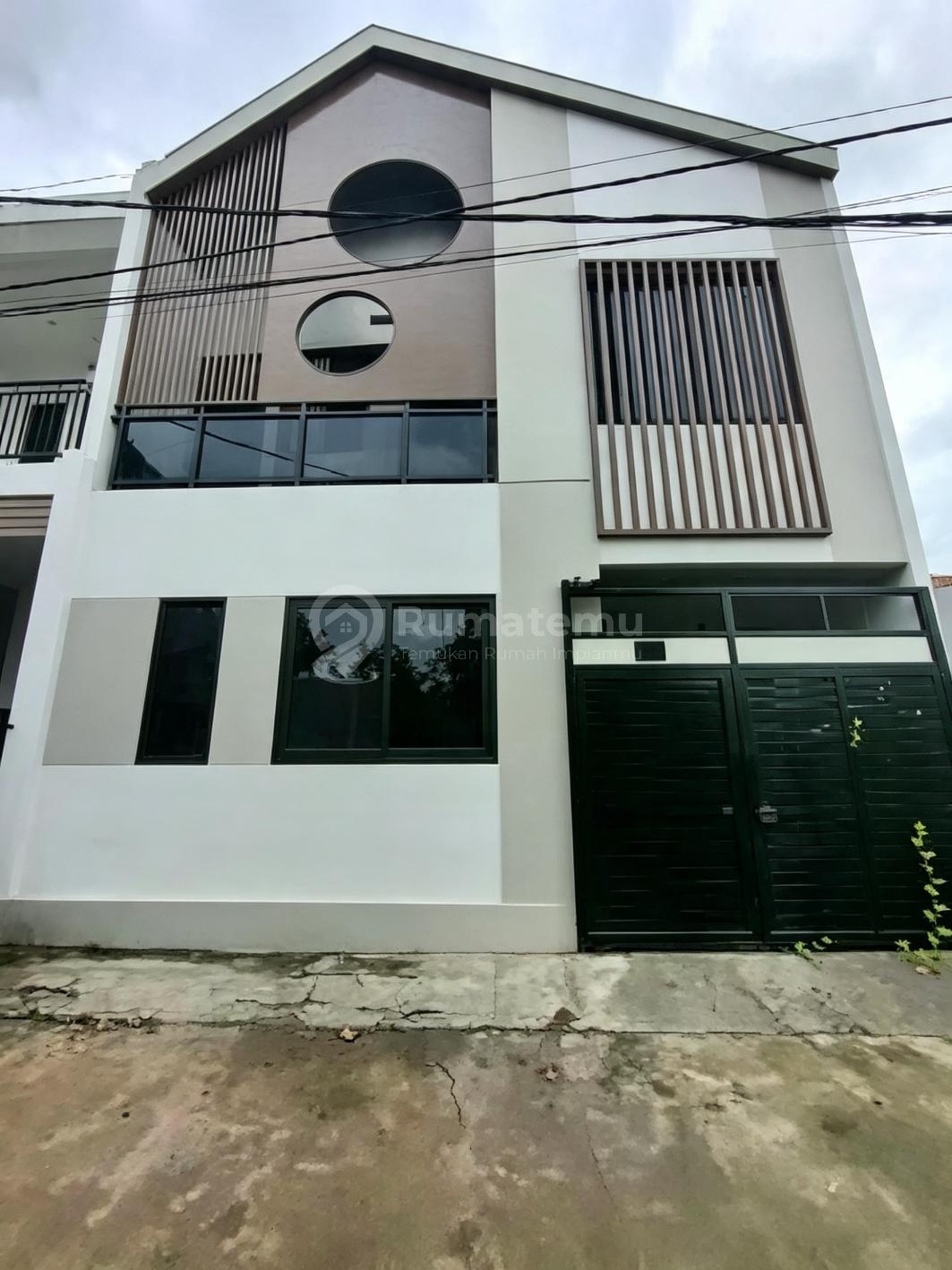 Rumah Second Bagus Siap Huni di Duren Sawit
