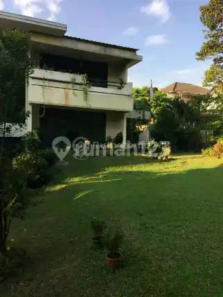 Rumah Hook Super Strategis di Komplek Mega Cinere