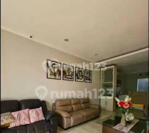 Puri Media [RUMAH]: 2 lt- Fully Furnished, Marmer- Hadap Barat