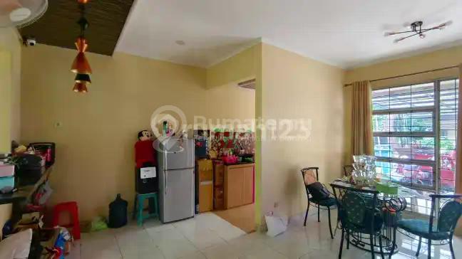 Dijual Rumah 2 Lantai, Semi Furnished ada CCTV di Castilla BSD