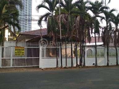Dijual Rumah di Jl. Permata Hijau Raya, Jakarta Selatan.