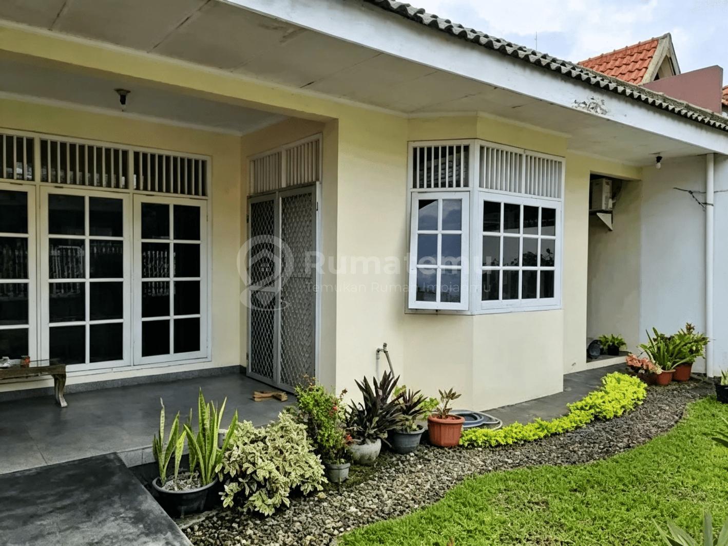 Rumah Strategis di Cendrawasih Bintaro Sektor 1Jakarta Selaran