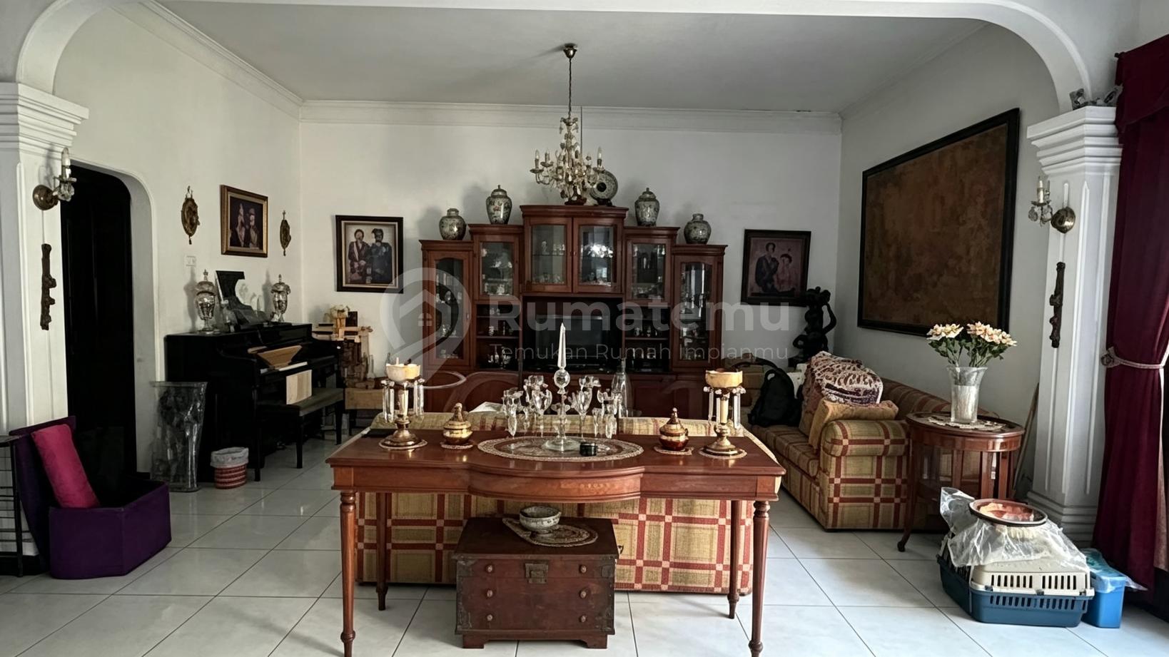 Dijual cepat rumah pejaten barat Rumah menghadap Timur, ps.minggu, jakarta selatan