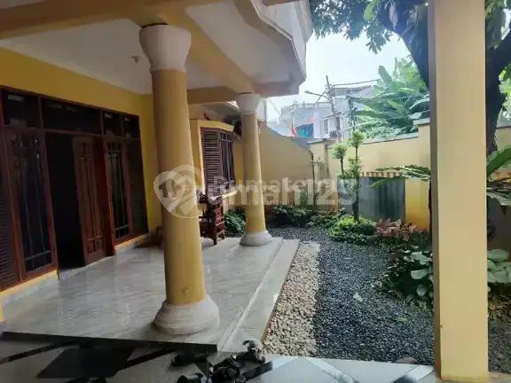 Dijual Rumah Siap Huni Baru Renovasi di Jalan Taman Aa Kebon Jeruk Jakarta Barat
