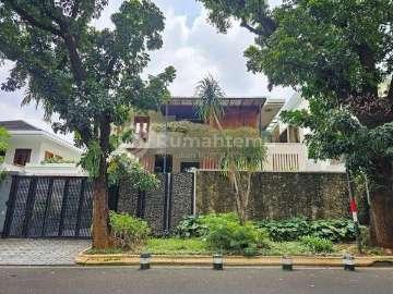 Rumah Mewah Lux di Pondok Indah, Jakarta Selatan