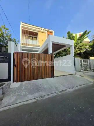 Rumah Baru Dalam Komplek di Duren Sawit Jakarta Timur